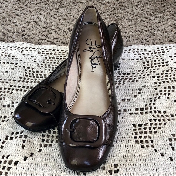 Life Stride Brown Low Slip On Heels Sz 7 - Picture 2 of 10